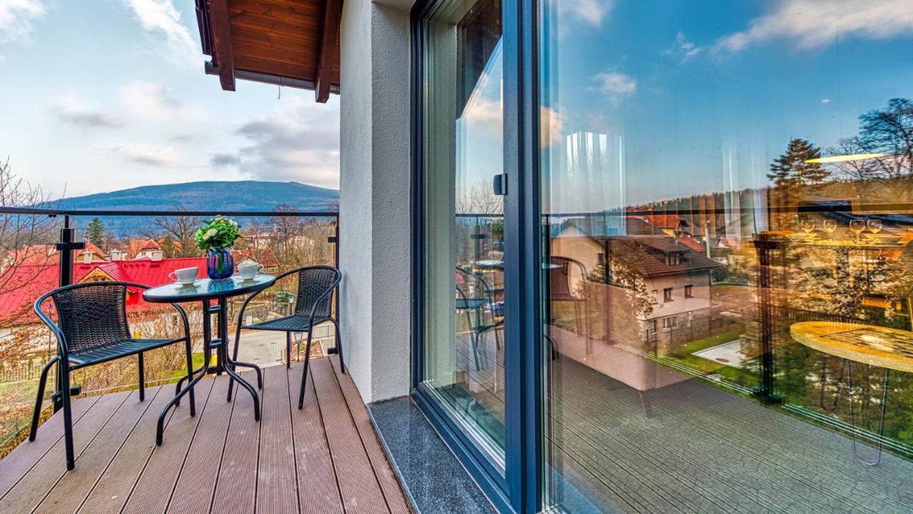 Apartamenty Vip Centrum - Wczasowa 17 By Royal Aparts Świeradów-Zdrój Dış mekan fotoğraf